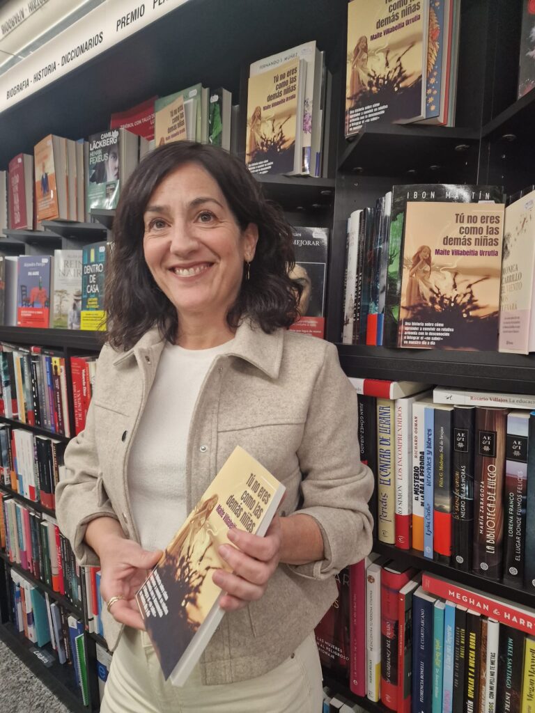 Maite Villabeitia en librería Goya